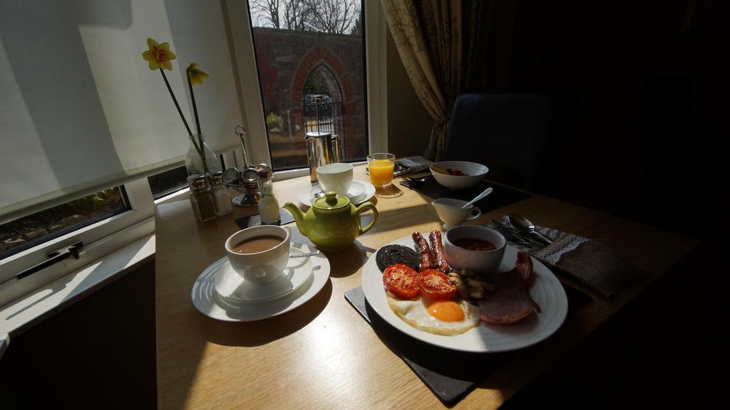 The Lychgate Guest house Caldicot